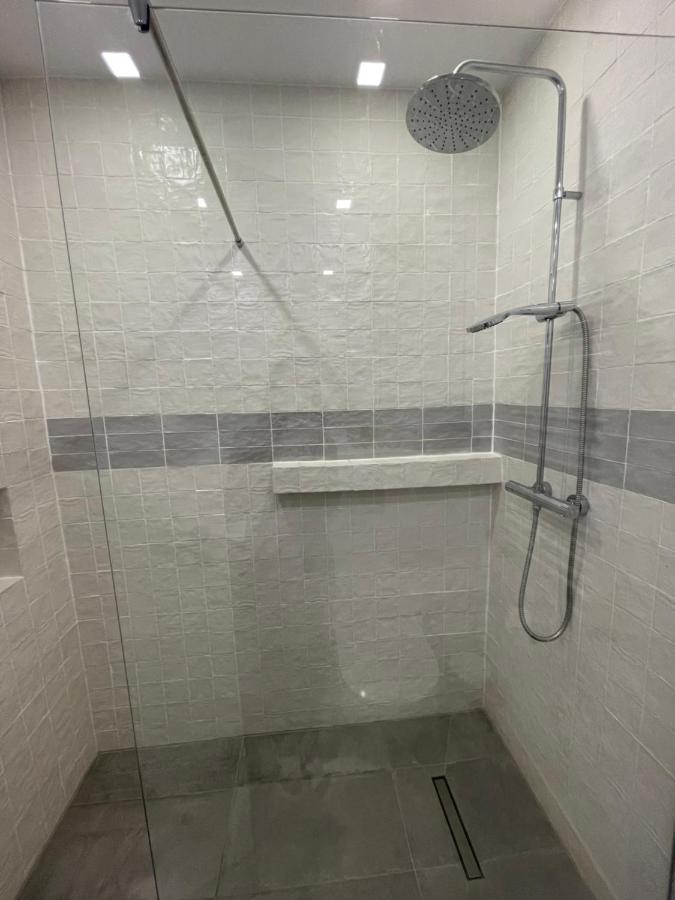 Cozy 1 Bedroom Apartment 拉迪亚 外观 照片
